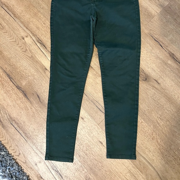 Sapphire Ink women’s forest green jeans spandex.  Size 7 inseam 25ish. - Picture 7 of 8